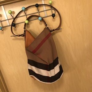 100% authentic Burberry Ashby handbag